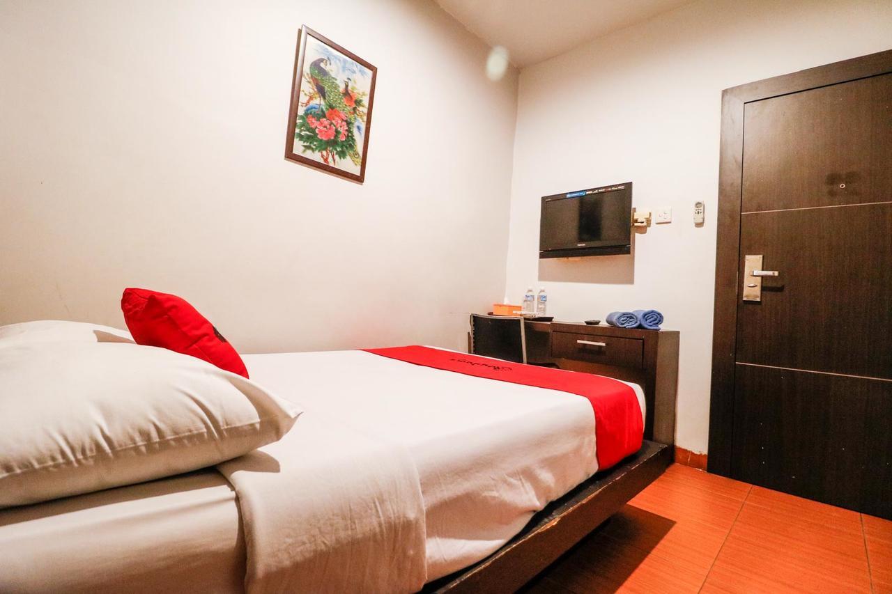 Reddoorz Plus Near Pasar Wisata Pekanbaru Exterior foto