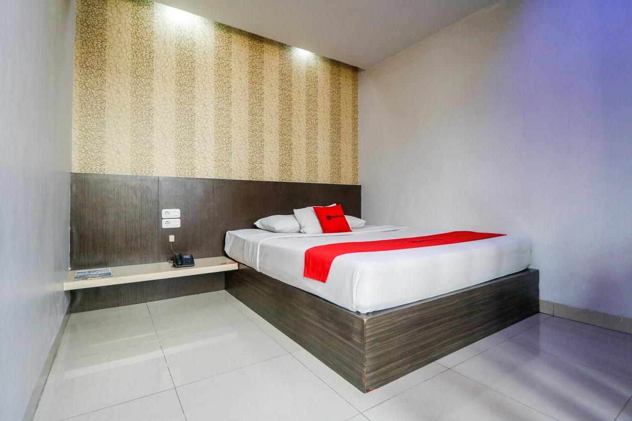 Reddoorz Plus Near Pasar Wisata Pekanbaru Exterior foto